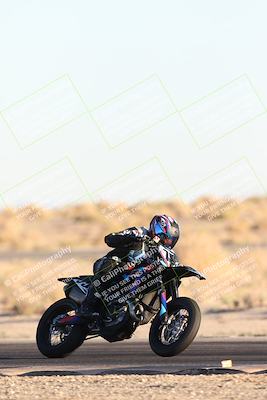 media/Dec-07-2025-CVMA (Sun) [[3e7d2de5dc]]/Race 18-Formula Twins-Formula 40 UL/